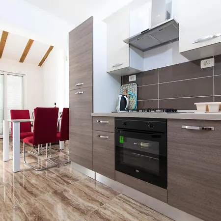 Gojka Appartement *